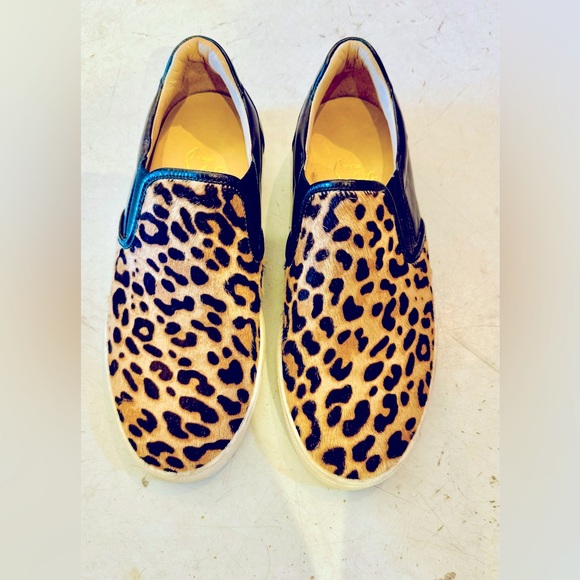 Christian Louboutin pony hair animal print slide sz37 $259